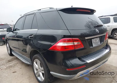 2013 Mercedes-Benz Ml 350 z USA, uszkodzony, nr VIN 4JGDA5JB3DA137330